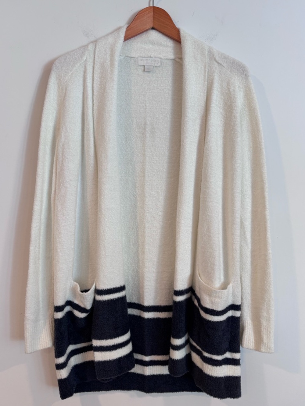 Barefoot Dreams cardigan sweater pockets cozy chic small